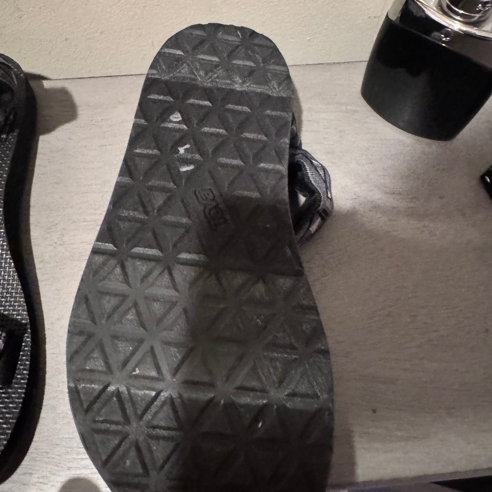 Teva Dark Gray Sandals With Patterned Straps - image 6